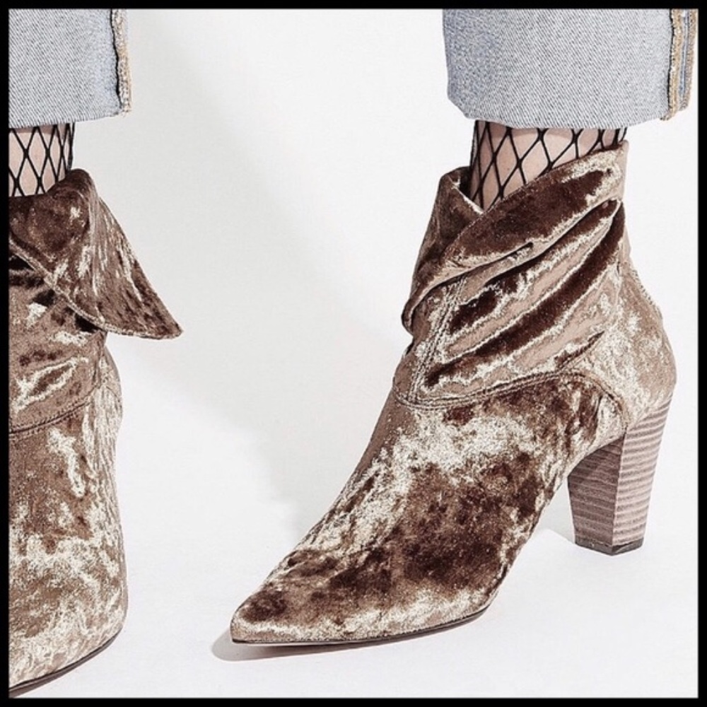 NIB Free People Moonlight Velvet Booties